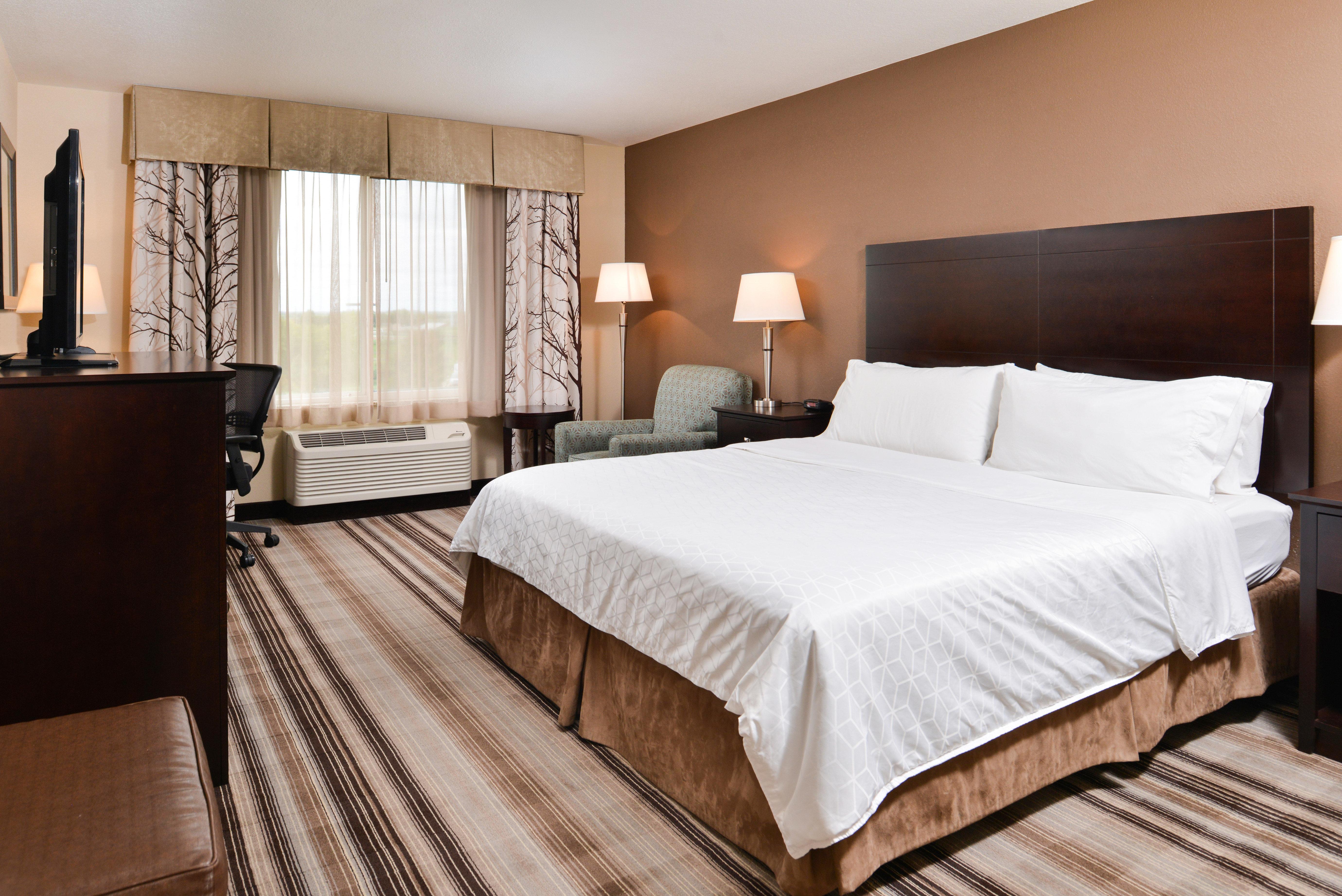 Holiday Inn Express & Suites Emporia Northwest By Ihg Kültér fotó