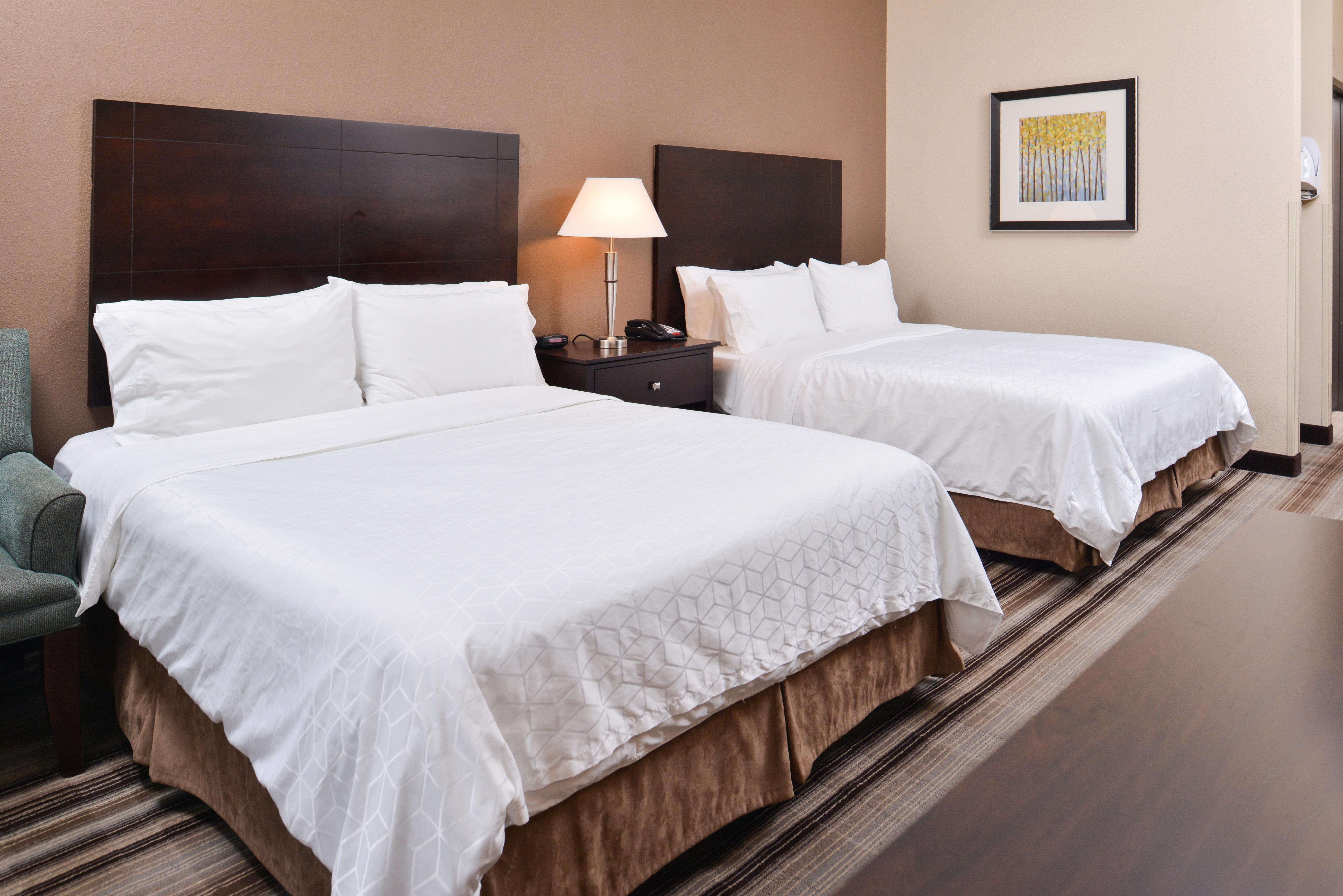Holiday Inn Express & Suites Emporia Northwest By Ihg Kültér fotó
